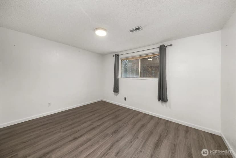 Property photo for 3421 S Myrtle St, Spokane photo 16