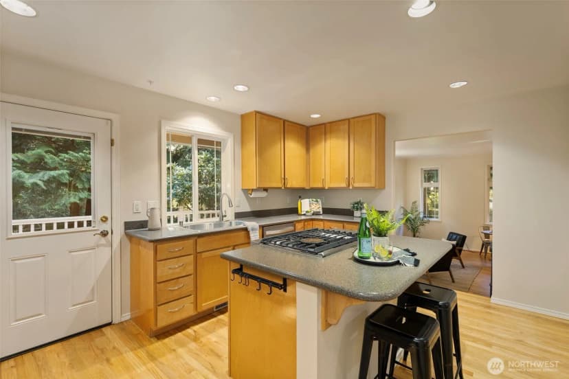 Property photo for 26702 Ohio Avenue Ne, Kingston photo 12