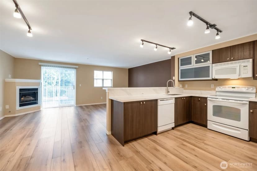 Property photo for 3980 129th Place Se #b102, Bellevue photo 5