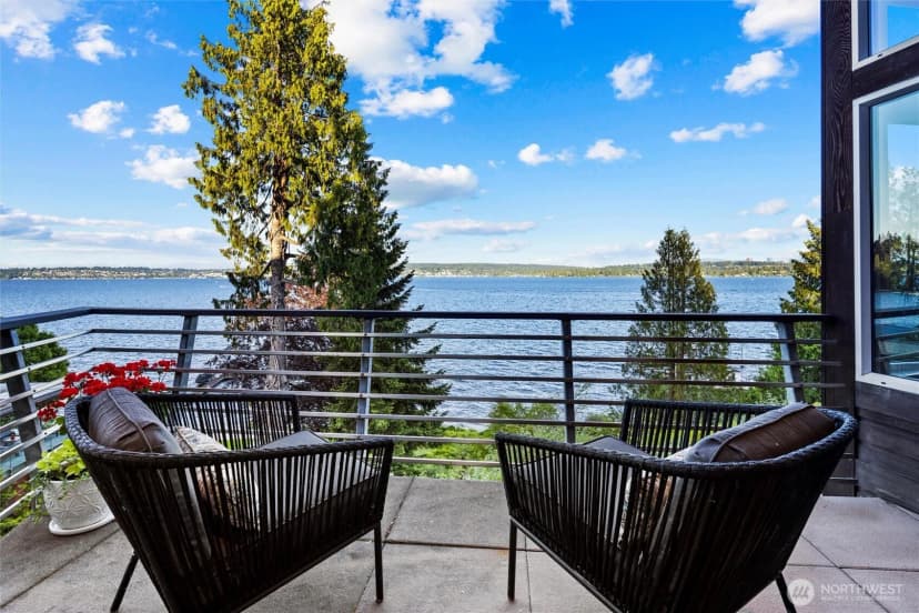 Property photo for 4502 55th Avenue Ne, Seattle photo 18