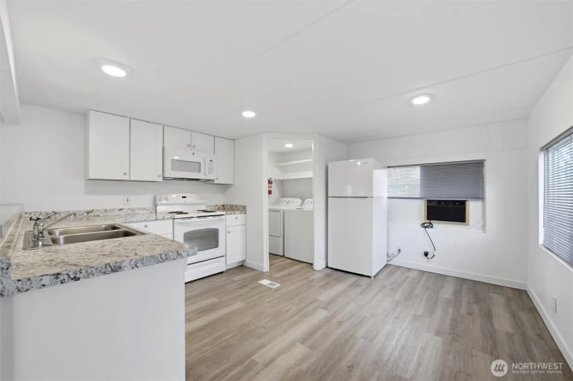Property photo for 200 W First, Prescott photo 5