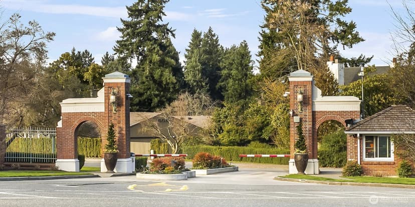 Property photo for 1118000703 Broadmoor Drive E, Seattle photo 6