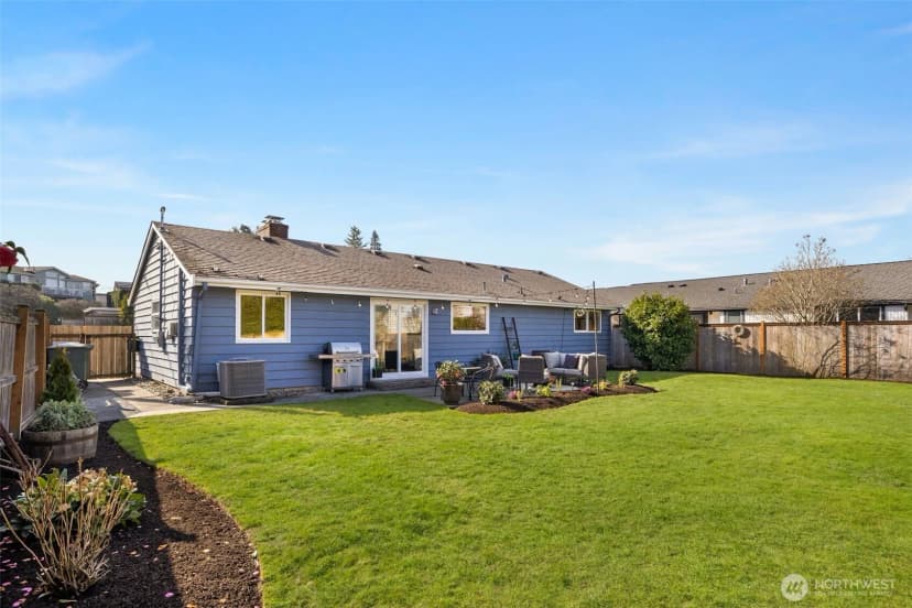 Property photo for 623 Aloha Way, Edmonds photo 21