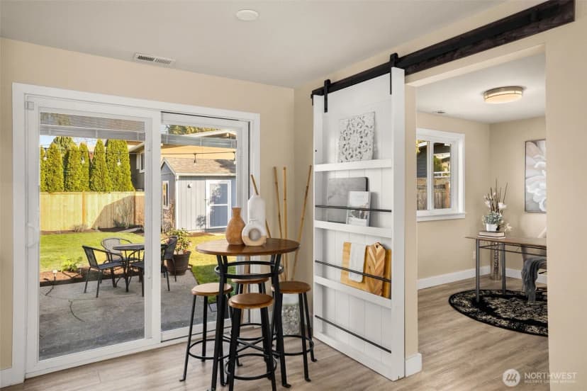 Property photo for 623 Aloha Way, Edmonds photo 10