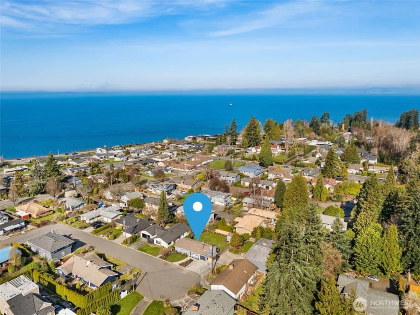 Property photo for 623 Aloha Way, Edmonds photo 25