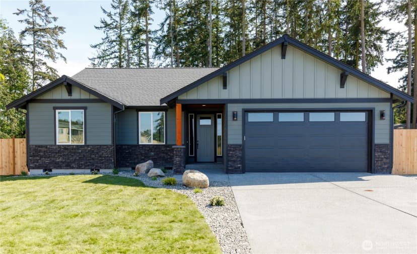 Property photo for 926 Nw Shire Street, Oak Harbor