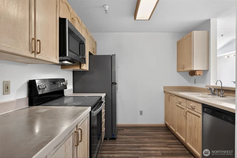 Property photo for 901 Sunset Boulevard Ne #d215, Renton photo 6