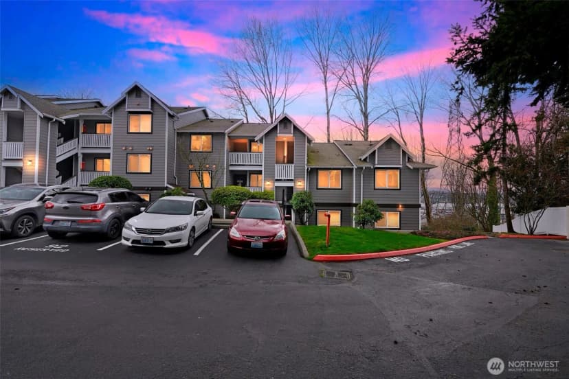 Property photo for 901 Sunset Boulevard Ne #d215, Renton photo 30