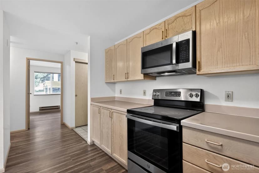 Property photo for 901 Sunset Boulevard Ne #d215, Renton photo 7