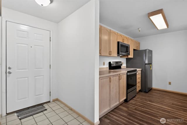 Property photo for 901 Sunset Boulevard Ne #d215, Renton photo 4