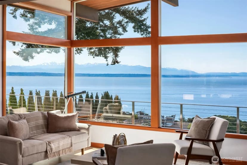 Property photo for 12524 Marine View Drive, Edmonds photo 8
