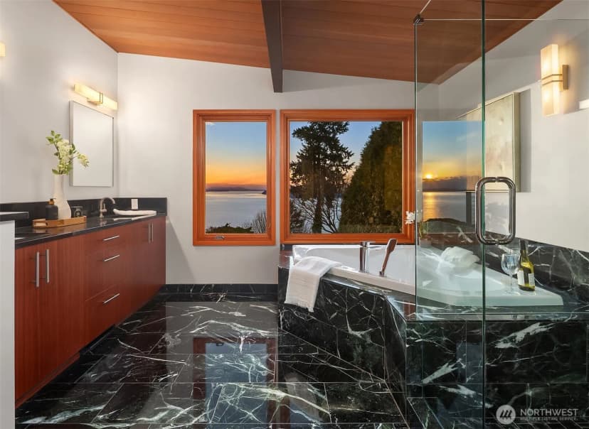 Property photo for 12524 Marine View Drive, Edmonds photo 25