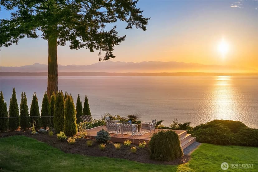 Property photo for 12524 Marine View Drive, Edmonds photo 20