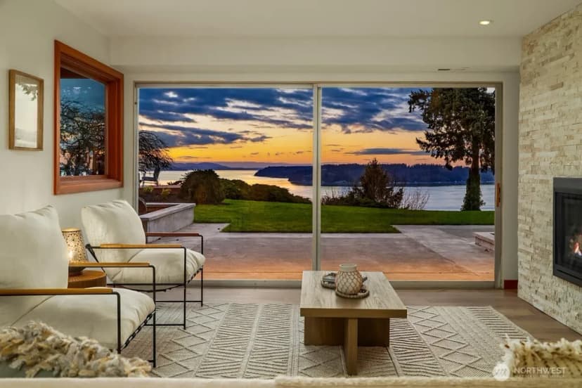 Property photo for 12524 Marine View Drive, Edmonds photo 29