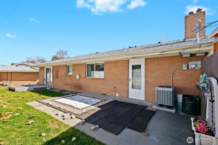 Property photo for 404 N 39th Avenue, Yakima photo 23