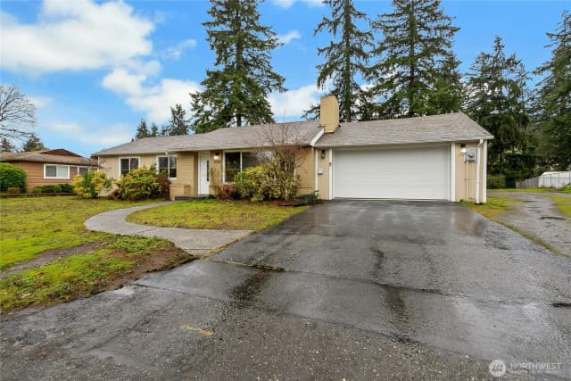 Property photo for 9022 Lorraine Avenue S, Lakewood