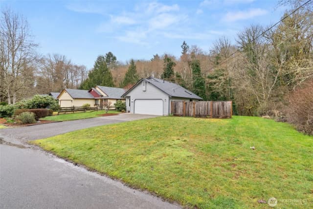 Property photo for 1824 Boundary Street Se, Olympia photo 2