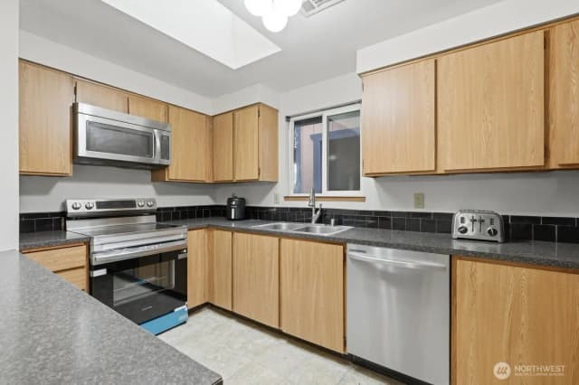 Property photo for 3105 K Street Ne, Auburn photo 3