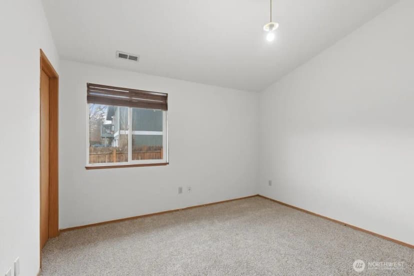 Property photo for 3105 K Street Ne, Auburn photo 14