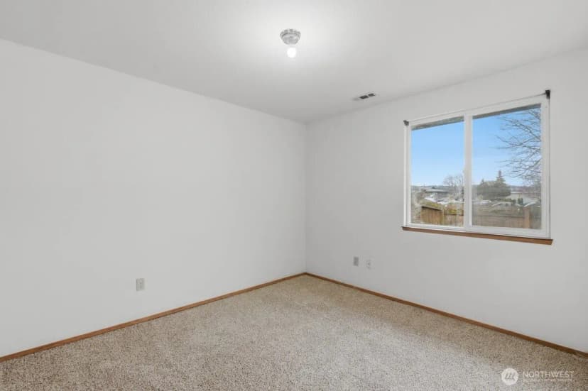 Property photo for 3105 K Street Ne, Auburn photo 9