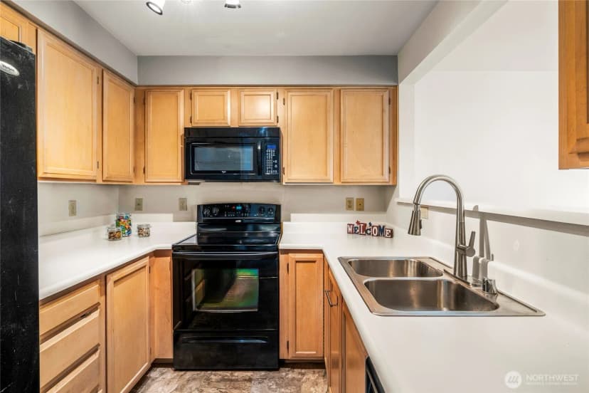 Property photo for 927 132nd Street Sw #c2, Everett photo 8