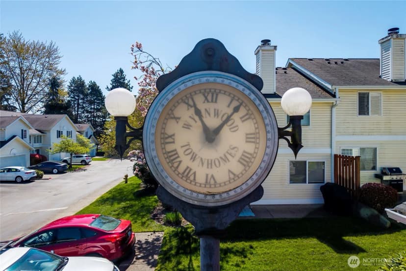 Property photo for 927 132nd Street Sw #c2, Everett photo 32