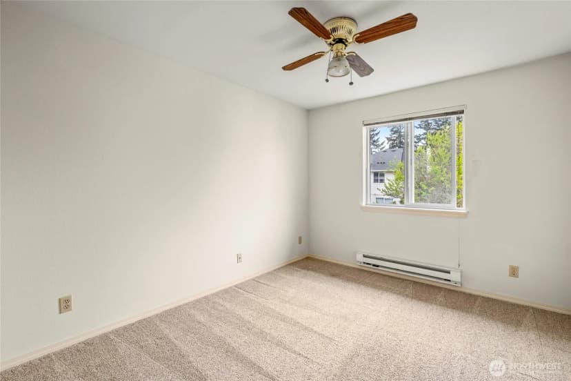Property photo for 927 132nd Street Sw #c2, Everett photo 17