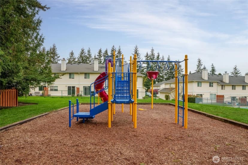 Property photo for 927 132nd Street Sw #c2, Everett photo 26