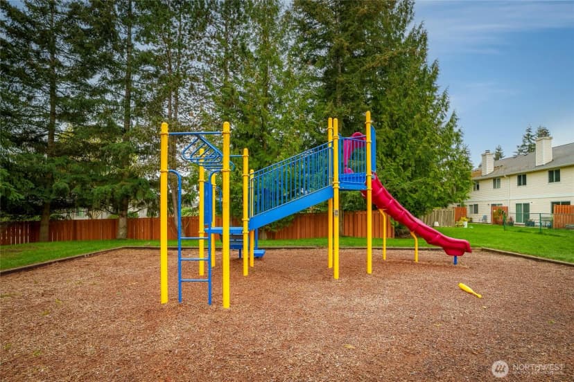 Property photo for 927 132nd Street Sw #c2, Everett photo 25