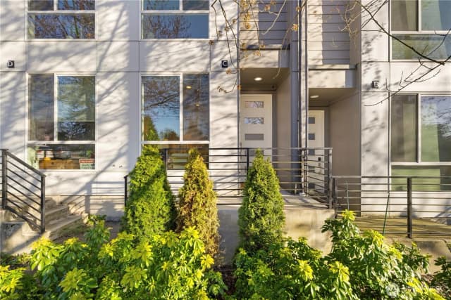 Property photo for 10162 Holman Road Nw #c, Seattle photo 4
