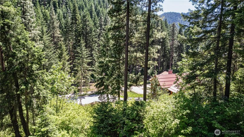 Property photo for 16757 Second Creek Road, Leavenworth photo 11