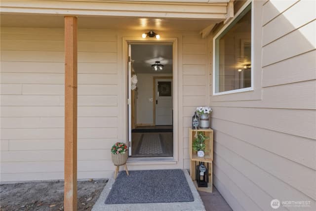Property photo for 22 Kermel Road, Omak photo 2