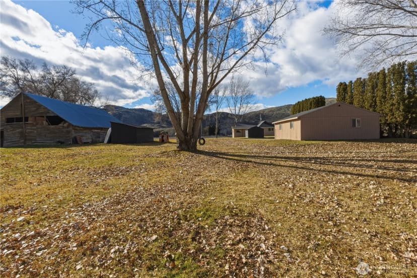 Property photo for 22 Kermel Road, Omak photo 27