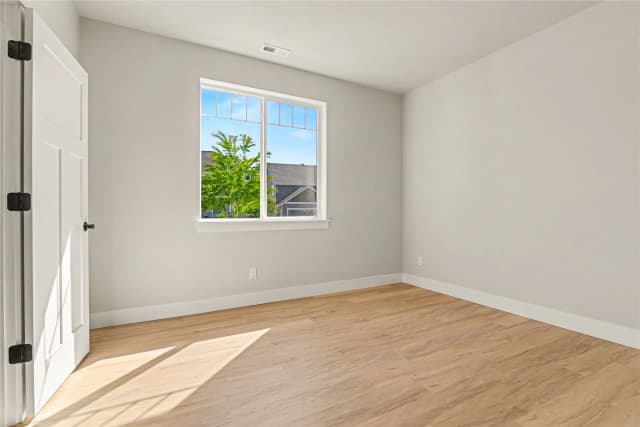 Property photo for 7648 Deschutes Heights Court Se #76, Tumwater photo 3