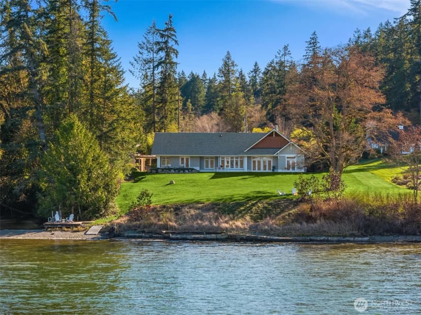Property photo for 10478 Arrow Point Drive Ne, Bainbridge Island photo 30