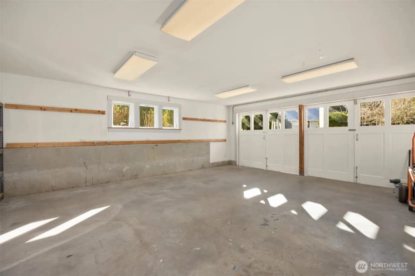 Property photo for 10478 Arrow Point Drive Ne, Bainbridge Island photo 32