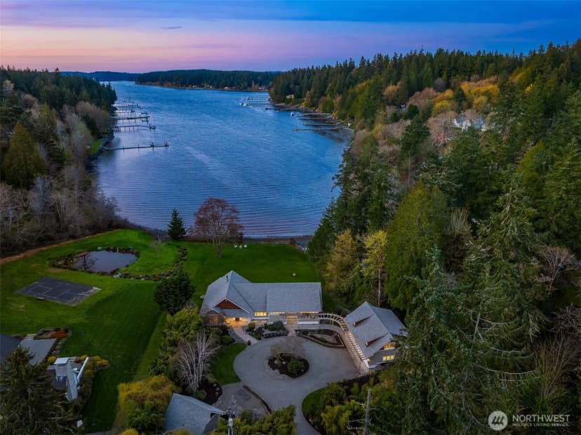 Property photo for 10478 Arrow Point Drive Ne, Bainbridge Island photo 39