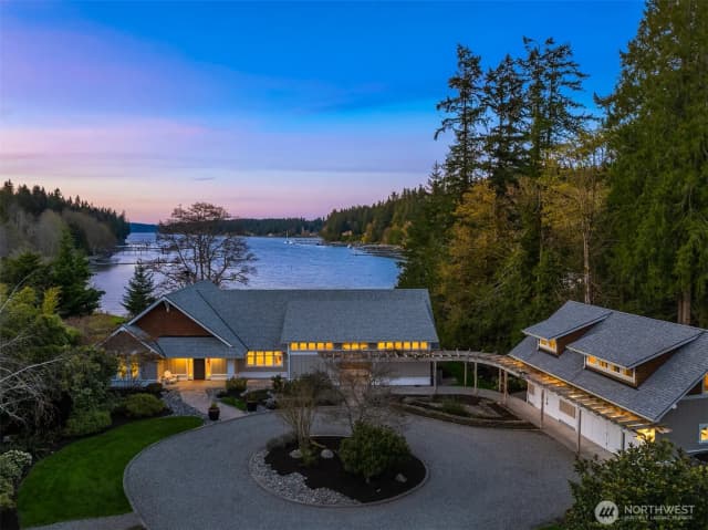 Property photo for 10478 Arrow Point Drive Ne, Bainbridge Island