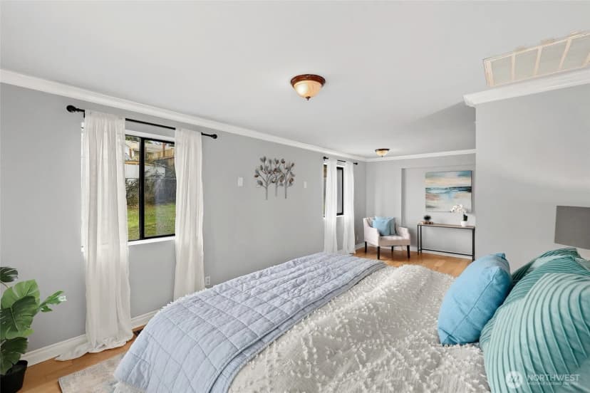 Property photo for 20604 4th Avenue S, Des Moines photo 12