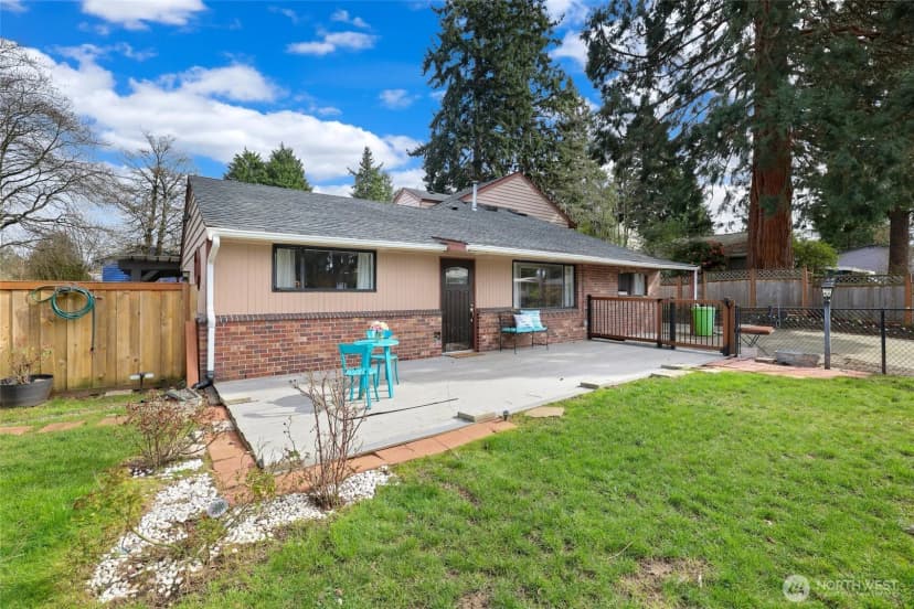 Property photo for 20604 4th Avenue S, Des Moines