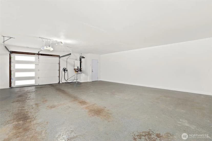 Property photo for 20604 4th Avenue S, Des Moines photo 27