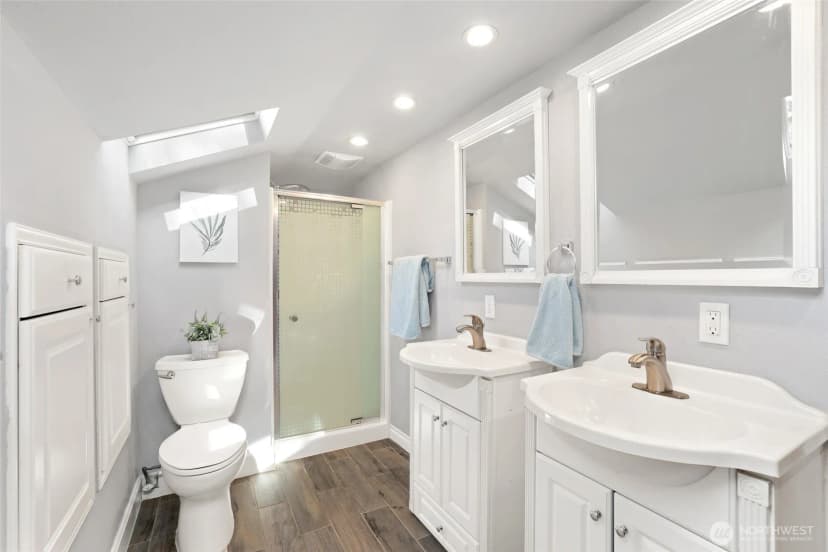 Property photo for 20604 4th Avenue S, Des Moines photo 24