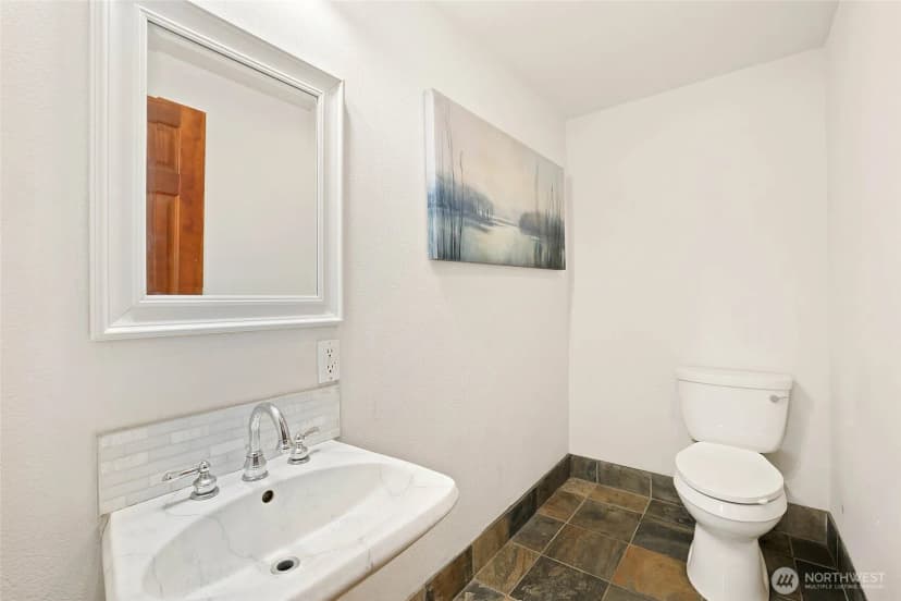 Property photo for 20604 4th Avenue S, Des Moines photo 18