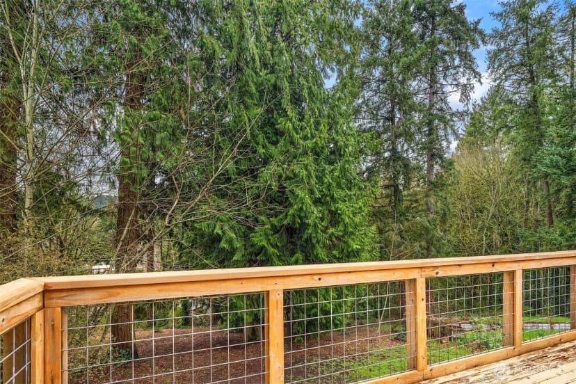 Property photo for 10621 Ne 133rd Place, Kirkland photo 13