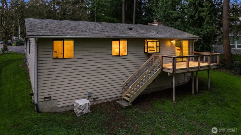 Property photo for 10621 Ne 133rd Place, Kirkland photo 25