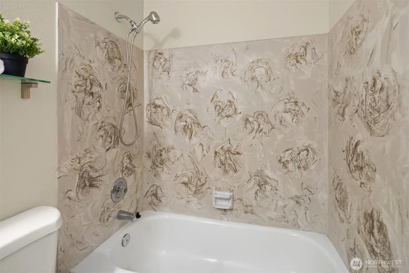 Property photo for 10621 Ne 133rd Place, Kirkland photo 15