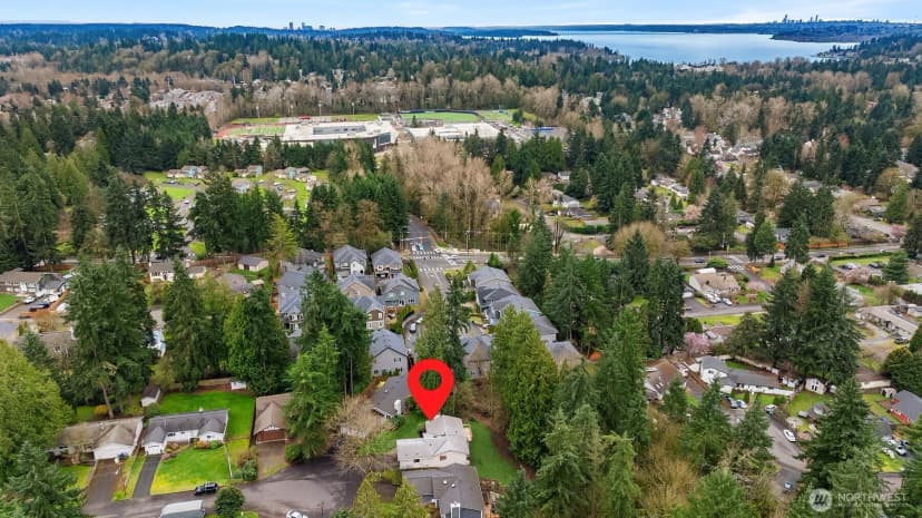 Property photo for 10621 Ne 133rd Place, Kirkland photo 32