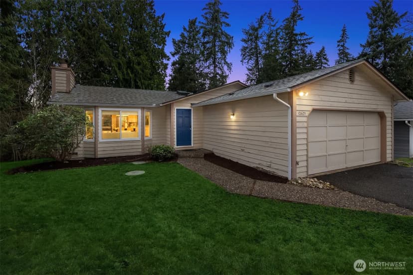 Property photo for 10621 Ne 133rd Place, Kirkland photo 24