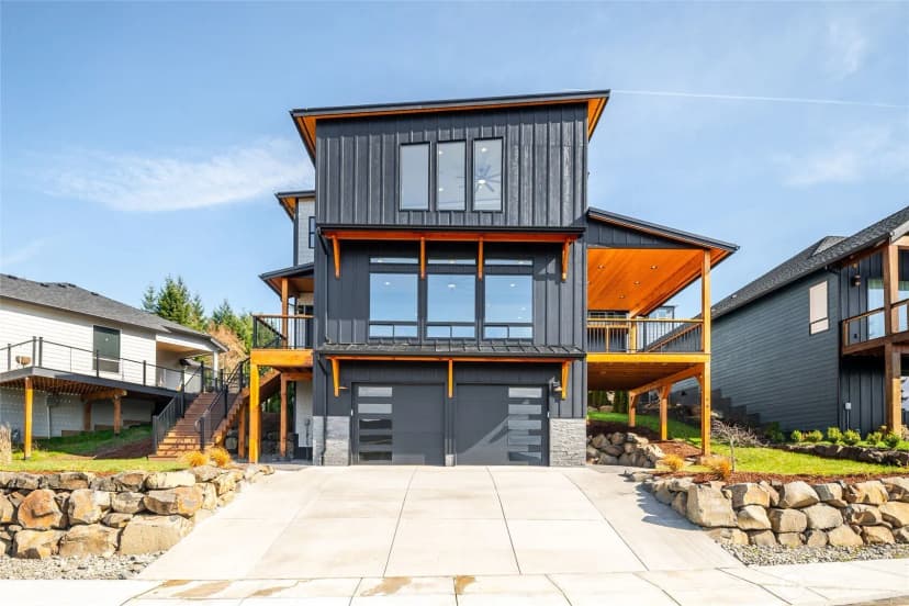 Property photo for 120 Victoria Circle, Kalama