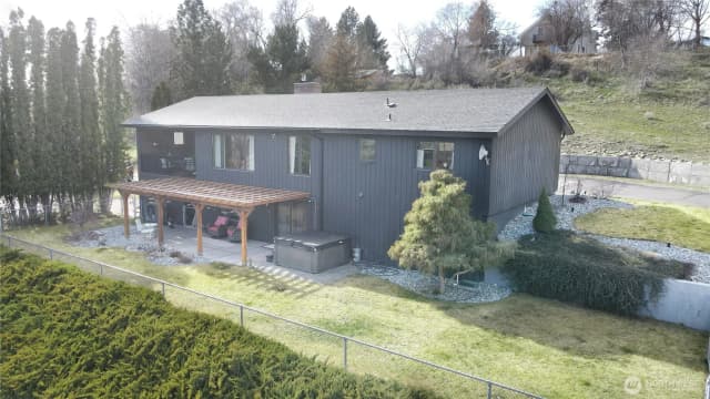 Property photo for 190 Hennepin, Okanogan photo 3